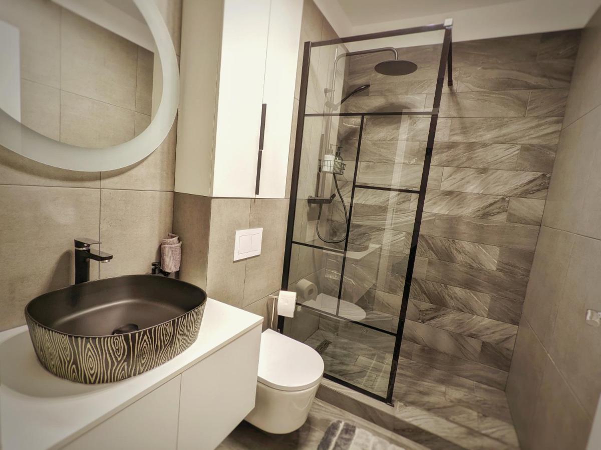 Cluj Airport Apartment Eksteriør billede